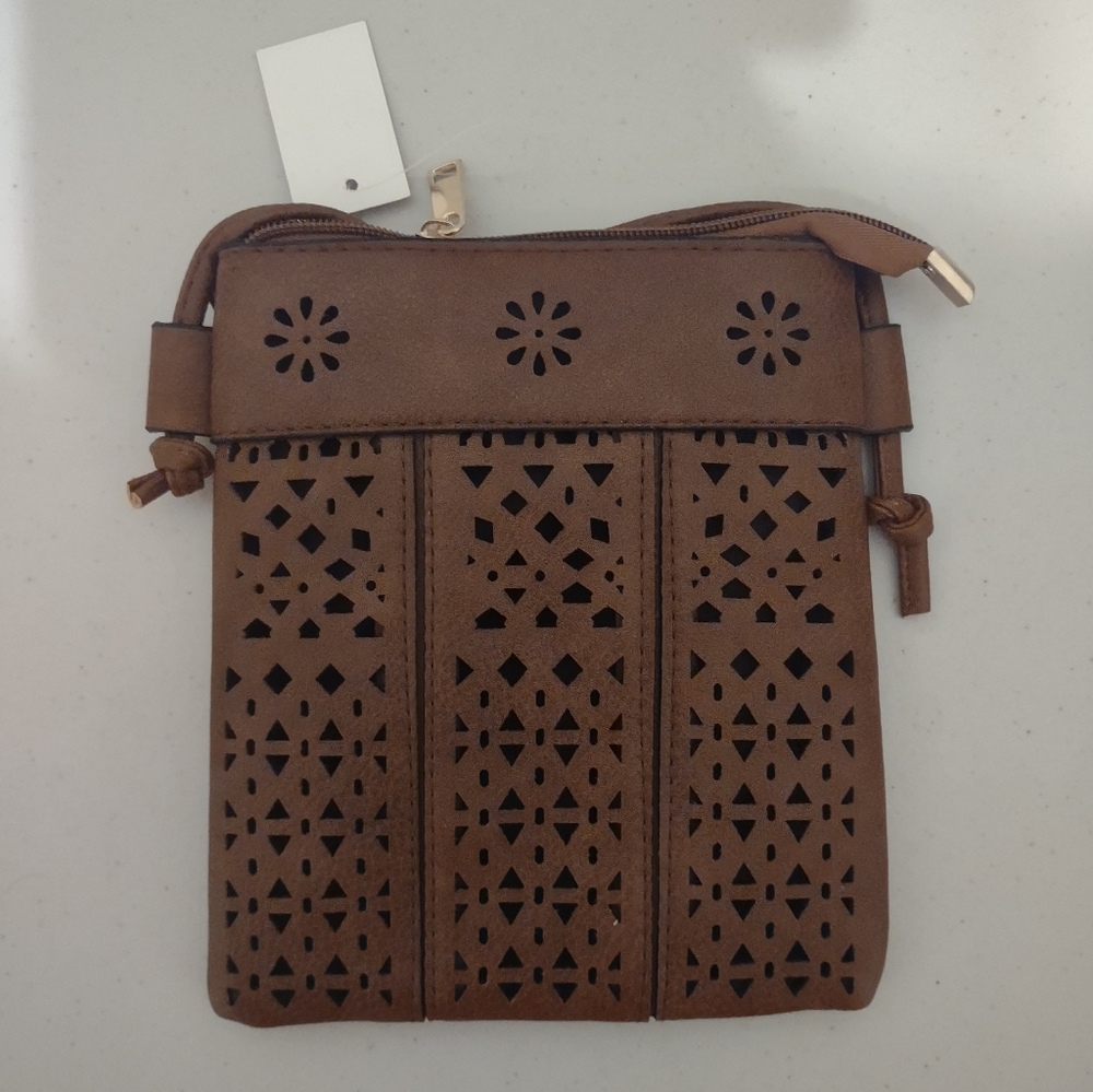 Over the shoulders or crossbody 2 pocket purse